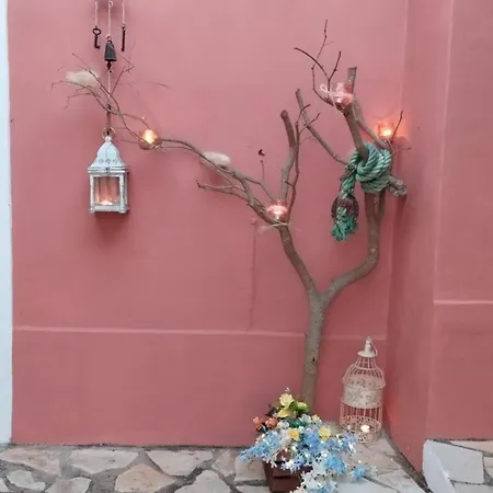 Floras House Апартаменты